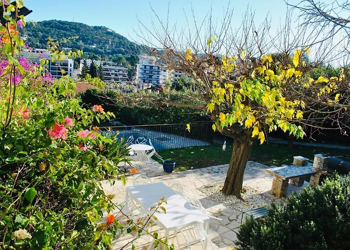Belle Epoque Avec Jardin Et Piscine Villa