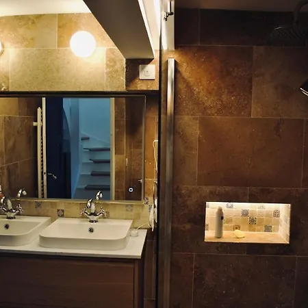 וילה Magnifique De 250m2 Avec Piscine A 5min De Cannes לה קאנה