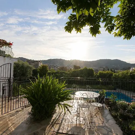 Magnifique De 250m2 Avec Piscine A 5min De Cannes Villa *