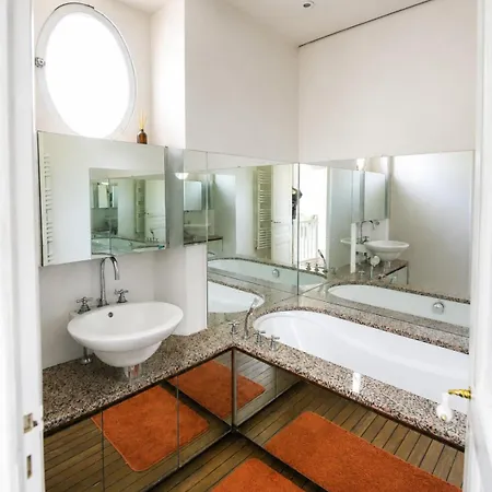 Villa Magnifique De 250m2 Avec Piscine à 5min De Cannes *