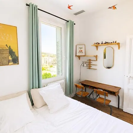 Villa Magnifique De 250m2 Avec Piscine A 5min De Cannes *