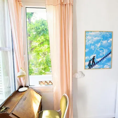 Magnifique De 250m2 Avec Piscine A 5min De Cannes