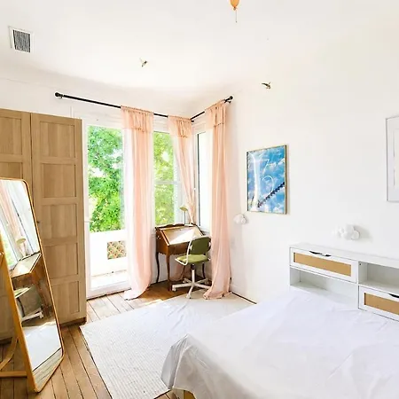 Magnifique De 250m2 Avec Piscine A 5min De Cannes Villa *