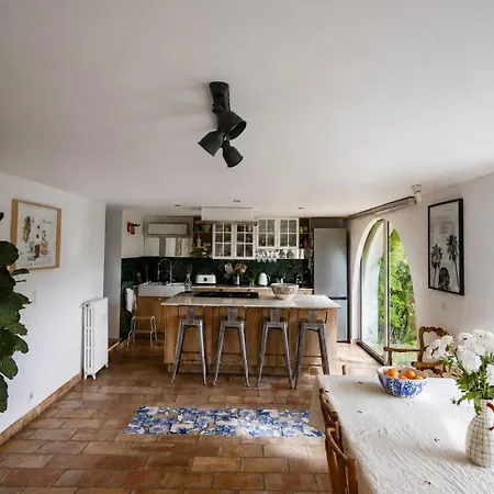 Magnifique De 250m2 Avec Piscine A 5min De Cannes * Le Cannet